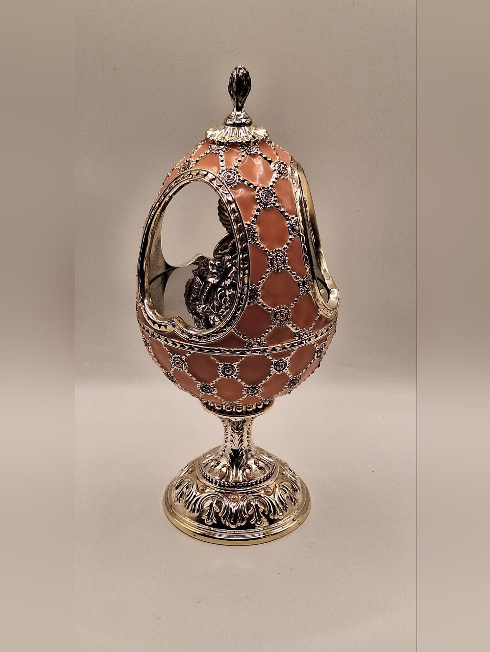 Hummingbird Musical Egg Pedestal By Wallace in enamel pink Panels.